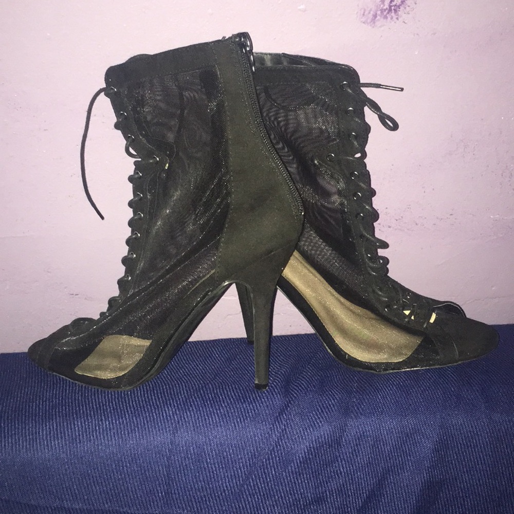 Black peep toe heels